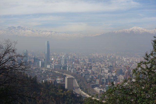 Der Costadera Turm ist das höchste Gebäude in Santiago.