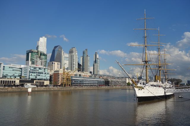 Sehr nett. Ein bisschen wie Hamburg Hafencity.